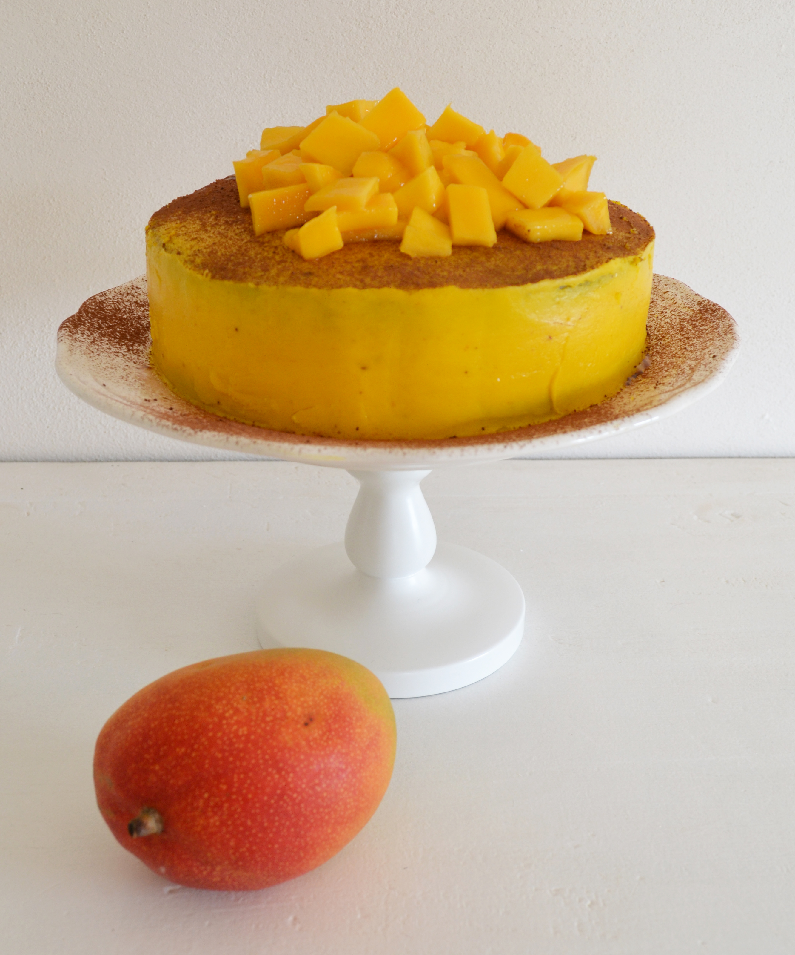 PASTÍS DE XOCOLATA, MANGO I AMARETTO